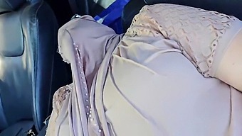 Big Booty Babe Gets Her Pussy Filled With Cum
